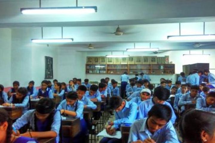 Government Girls Senior Secondary School-Classroom