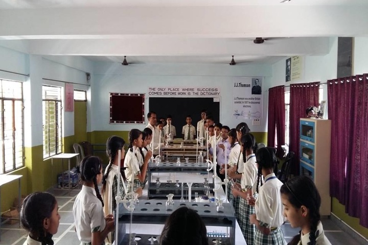 Saint Umar College- Chemistry lab