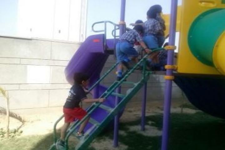 Scholars Home International School-Kids Play Park