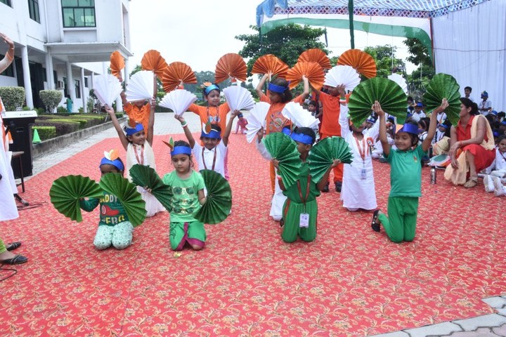 Seth M R Jaipuria School-Independence Day