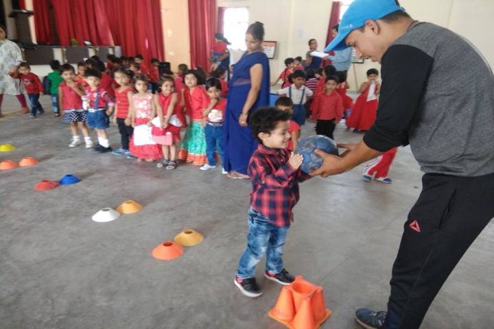 Seth M R Jaipuria School Bansal Campus-Classroom Activity