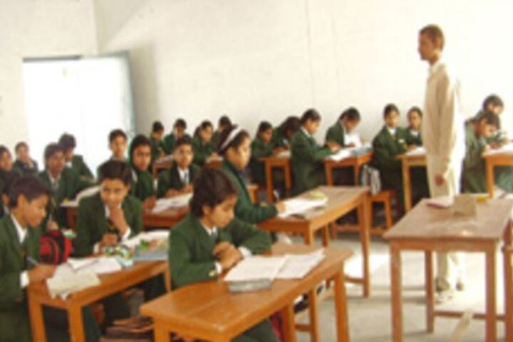 Shah Faiz Memorial Public School-Classroom