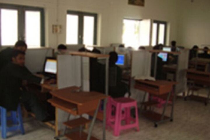 Shah Faiz Memorial Public School-Computer Lab