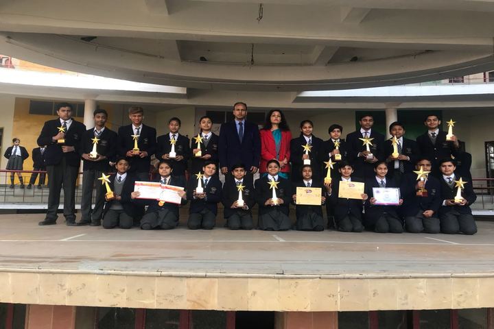 Shardein School-Group Photo