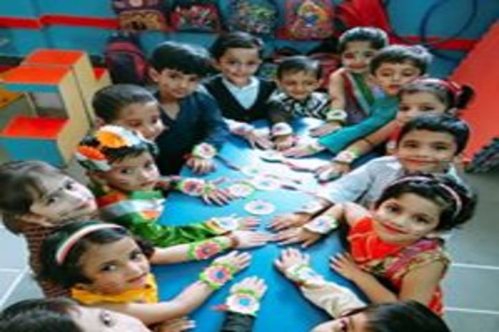 Shardein School-Rakhi Making
