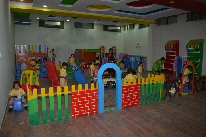 Shemford Futuristic School-Play area