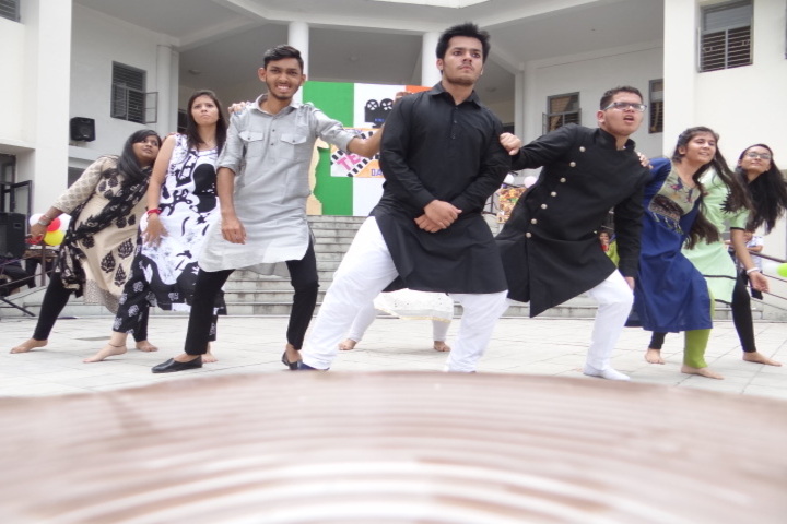 Shirdi Sai Public School-Dance