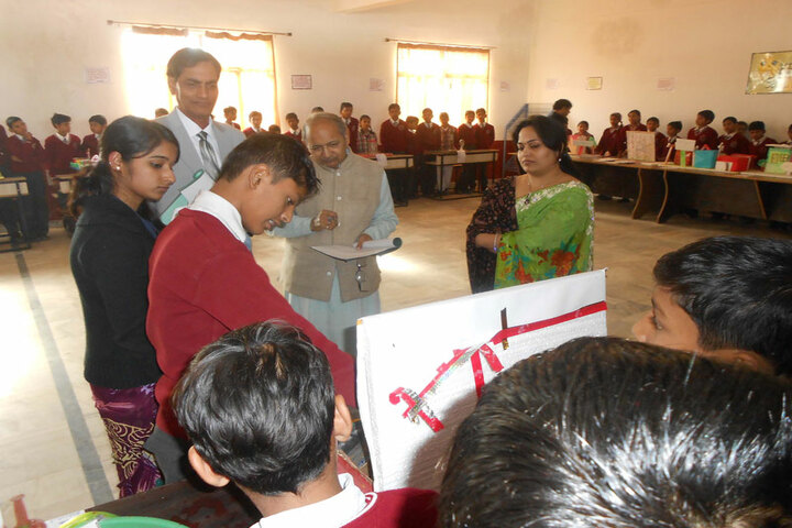 Shree Kunji Lal Gulkandi Devi Public School-Exhibition