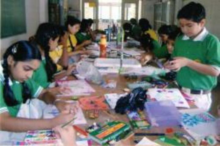Shri Shanker Mumukshu Vidyapeeth-Art and Craft