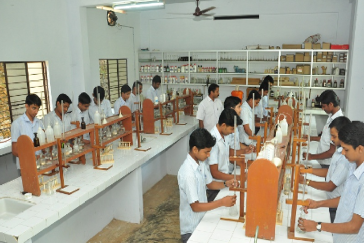 Shriji Baba Saraswati Vidya Mandir-Chemistry Lab