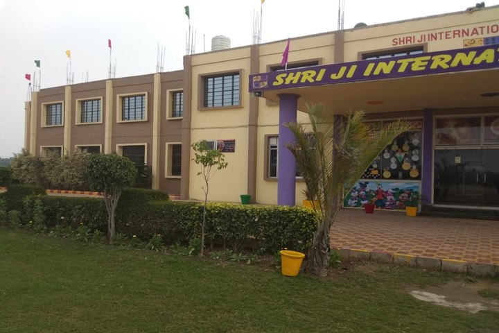 Shri Ji International School Mathura-Campus View