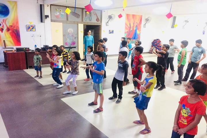 Siddharth International School-Dance Class