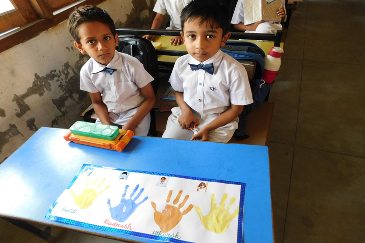 S J S Public School-Art
