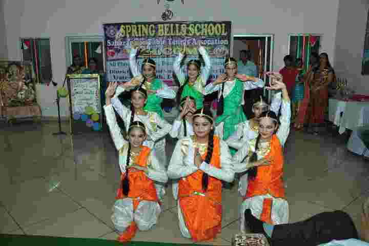 Spring Bell School-Event