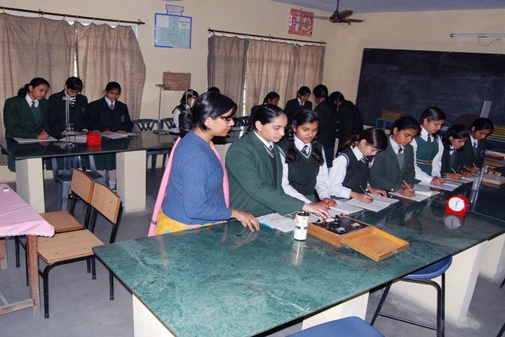 SS Children Academy Girls School-Physics Lab