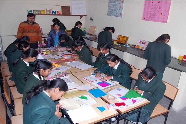 SS Children Academy Girls School-Art And Craft