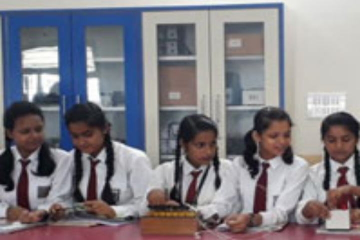 St Xaviers Public School-Physics Lab