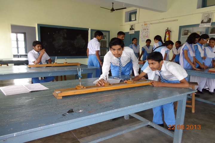St Johns School-Physics Lab
