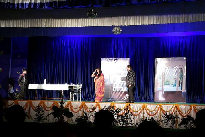 St Johns School-Drama