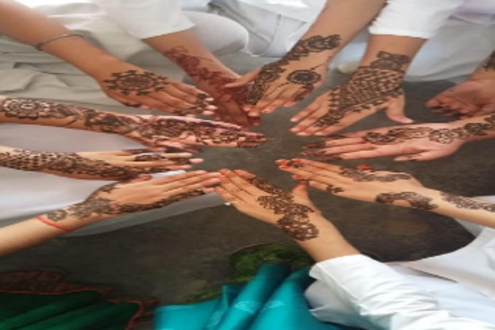 St Xaviers High School-Mehandi Competition