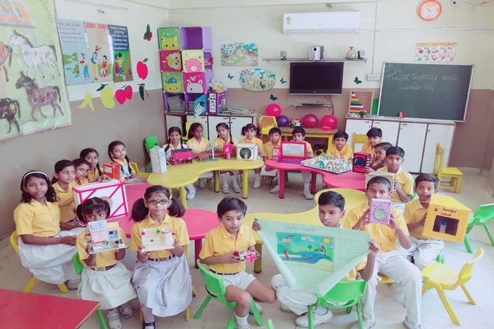 Sumitra Modern School-Art