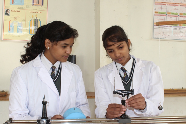 Sunbeam School-Physiscs Lab