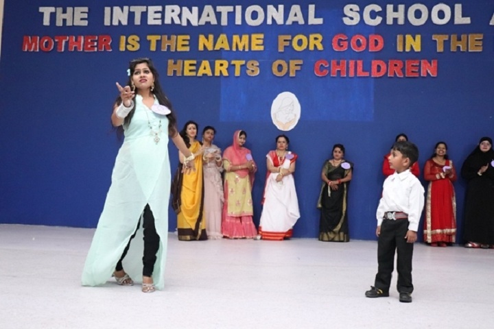 The International School Agra-Mothers day celebration