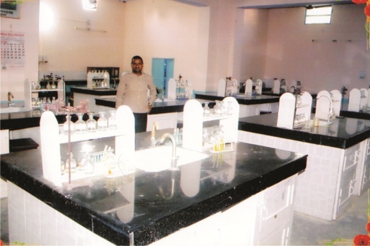 Theosophical Inter College-Chemistry lab
