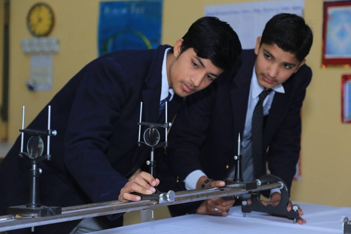 Vibgyor Intenational School-Physics Lab