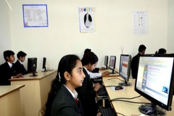 Vijaya International School-Computer Lab