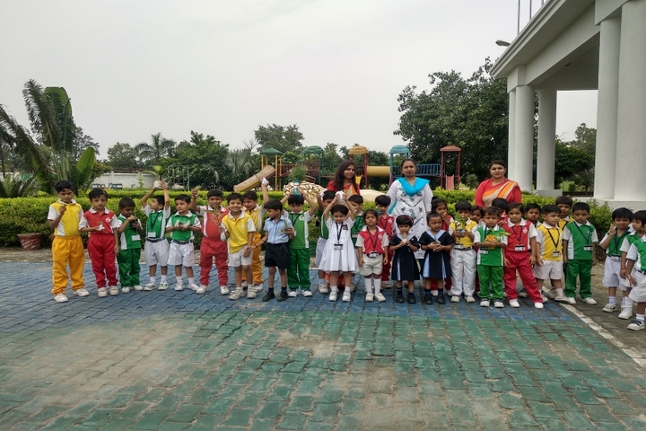 Vijaya International School-Earth Day