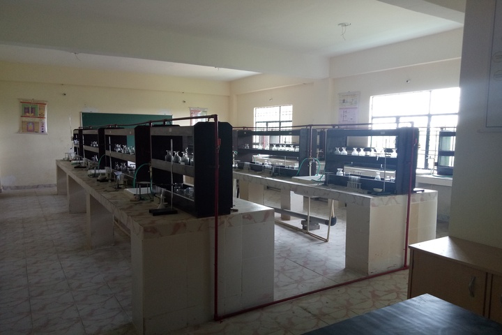 Vivekanand Modern Academy-Chemistry Lab