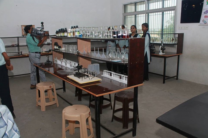 Yash Convent School-Labs