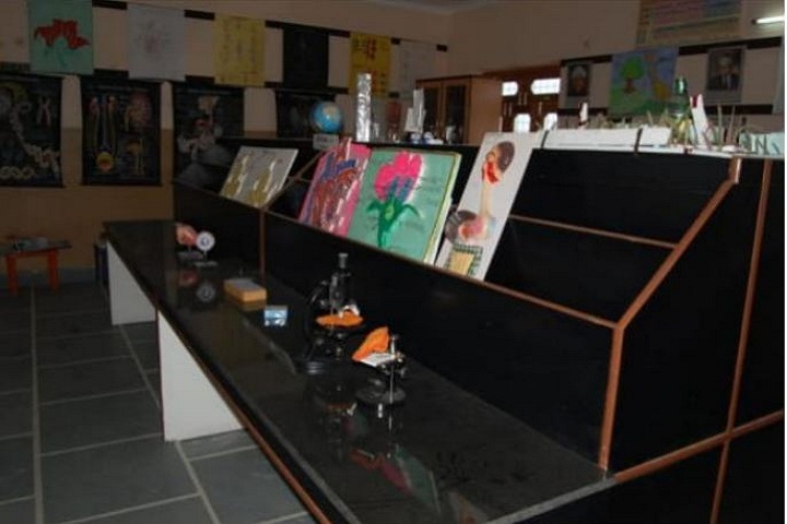 A N D Public School-Biology Lab