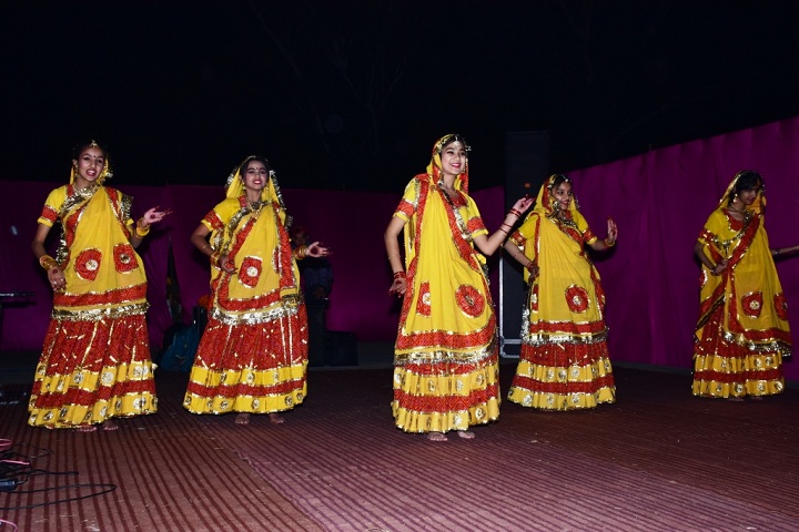 Ishwar Singh Dev Samaj Senior Secondary School-Dance