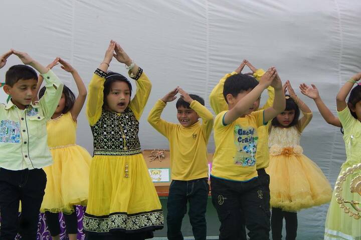 Baluni Public School-Dance Activity