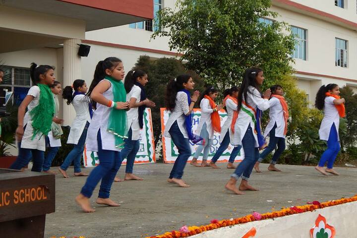 Baluni Public School-Dance Independence Day Celebrations