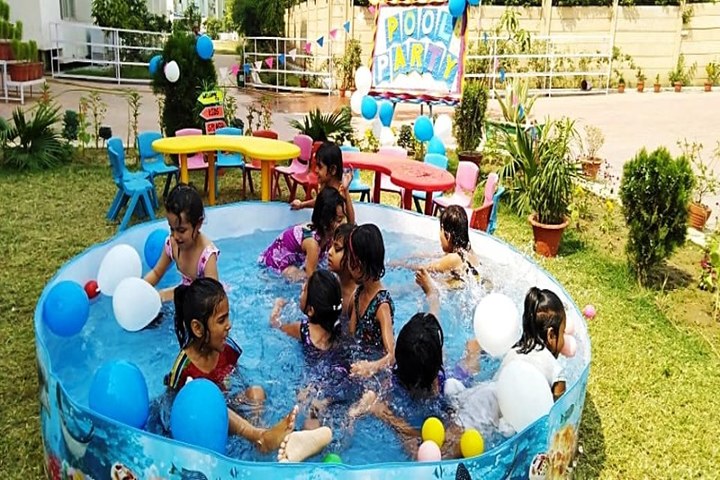 BML Munjal Green Medows School-Pool Party