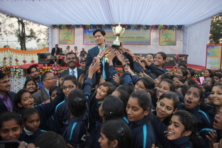 DAV Centenary Public School-Awards