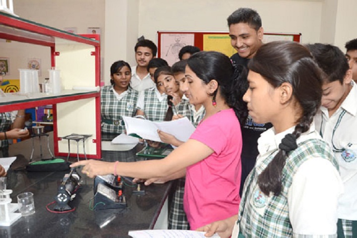 Kundan International School-science lab