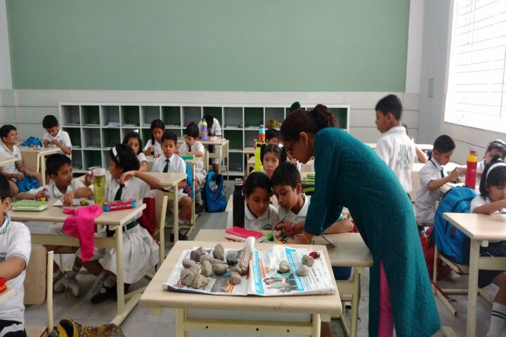 Delhi Public School-Art and Craft Class