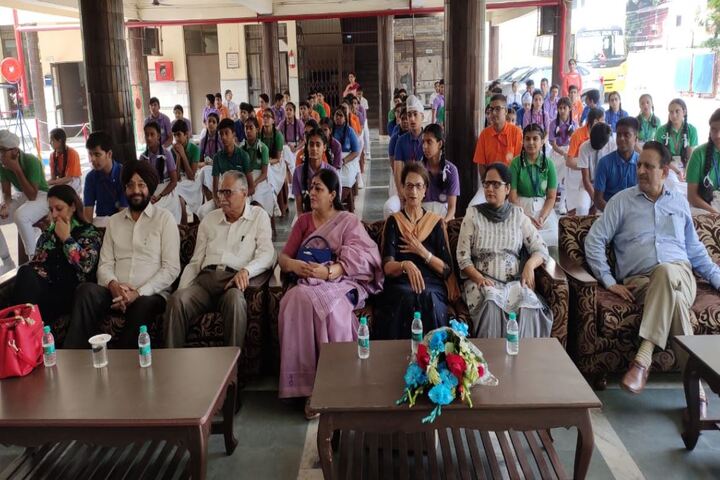 Maharishi Dayanand Adarsh Vidyalaya-Meeting