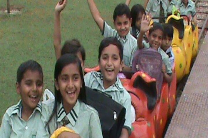Green Hills Global Academy-Tour