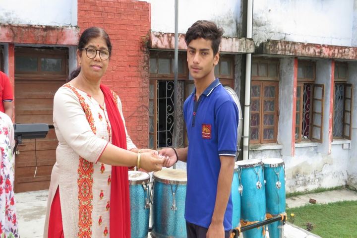 Kendriya Vidyalaya-Annual Prize Distribution