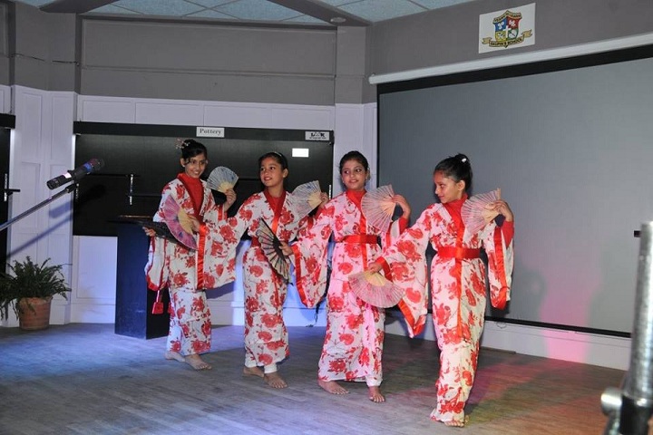 Saupins School-Class Show