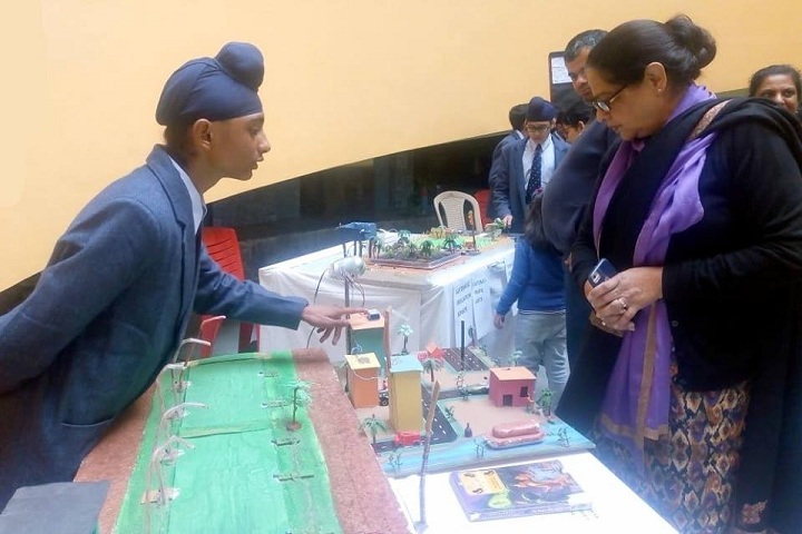 Saupins School-Electronics Exhibition