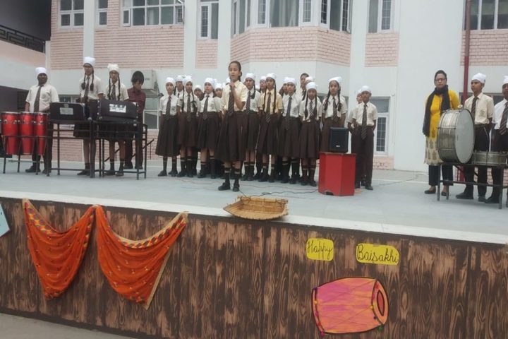 Shishu Niketan Public School-Music