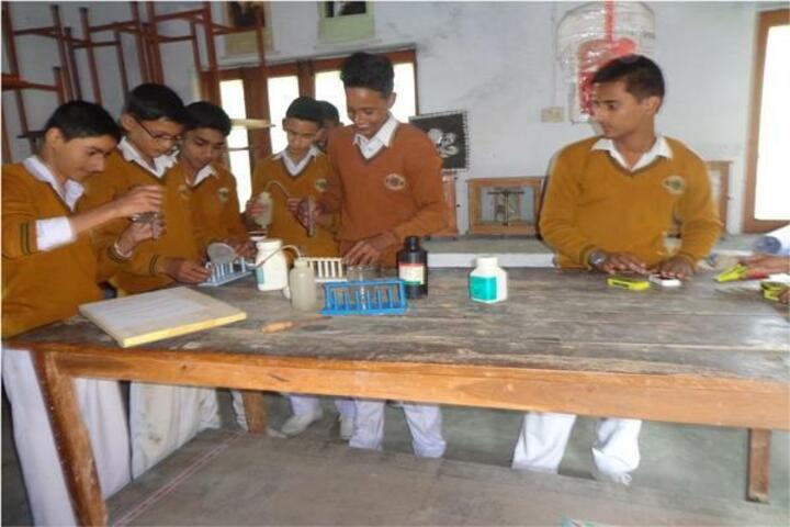 Maharishi Vidya Mandir-Chemistry Laboratory