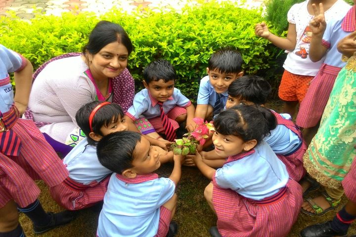 Mahavir International School-Plantation Activity