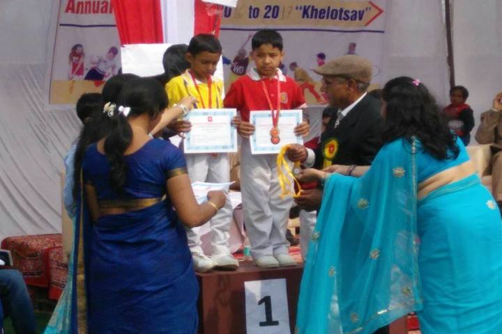 Mahavir International School-Prize Distribution